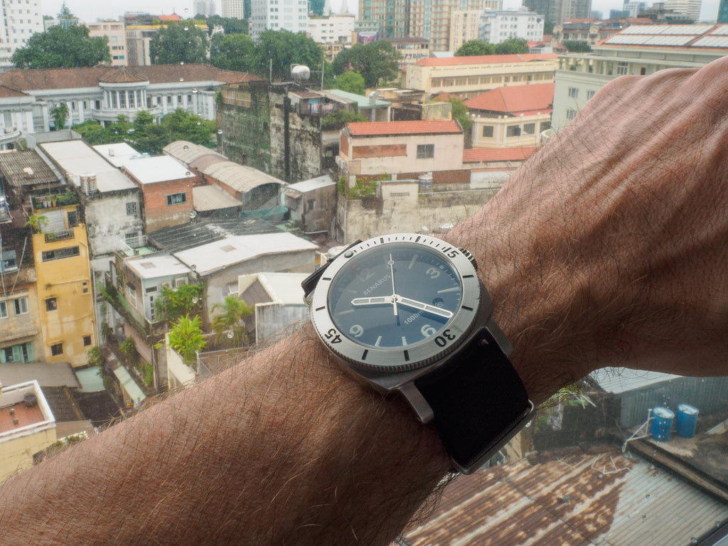 Benarus Moray 42 in Vietnam